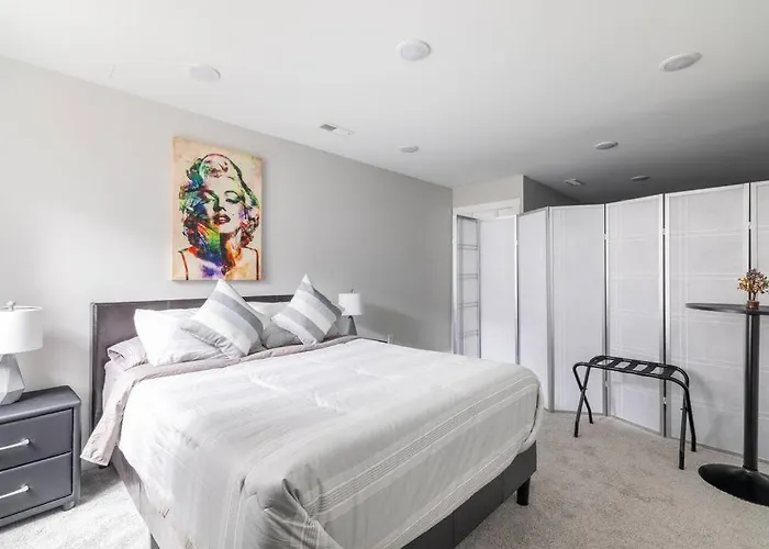 Stadiumview Villa: Pet-friendly 4br With Vistas Pittsburgh