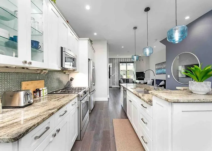 Stadiumview Villa: Pet-friendly 4br With Vistas Holiday home