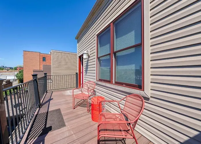 Stadiumview Villa: Pet-friendly 4br With Vistas Holiday home Pittsburgh