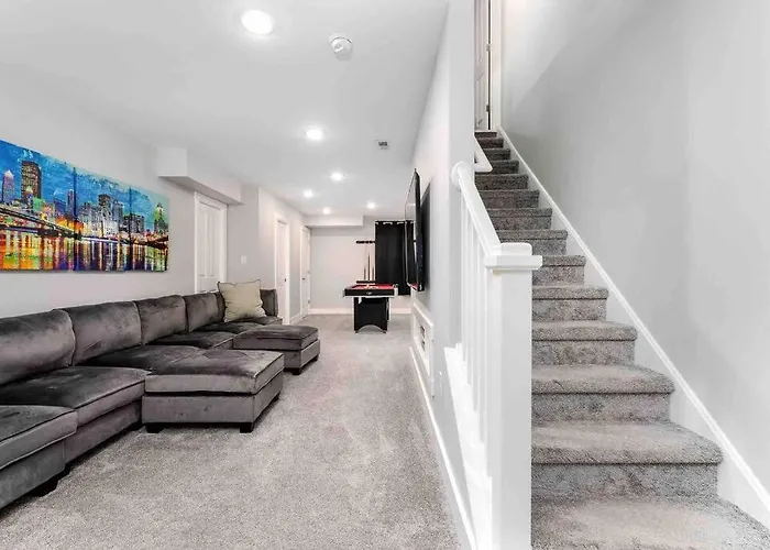 Stadiumview Villa: Pet-friendly 4br With Vistas Holiday home