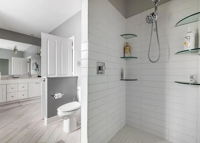 Stadiumview Villa: Pet-friendly 4br With Vistas