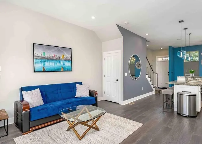 Holiday home Stadiumview Villa: Pet-friendly 4br With Vistas